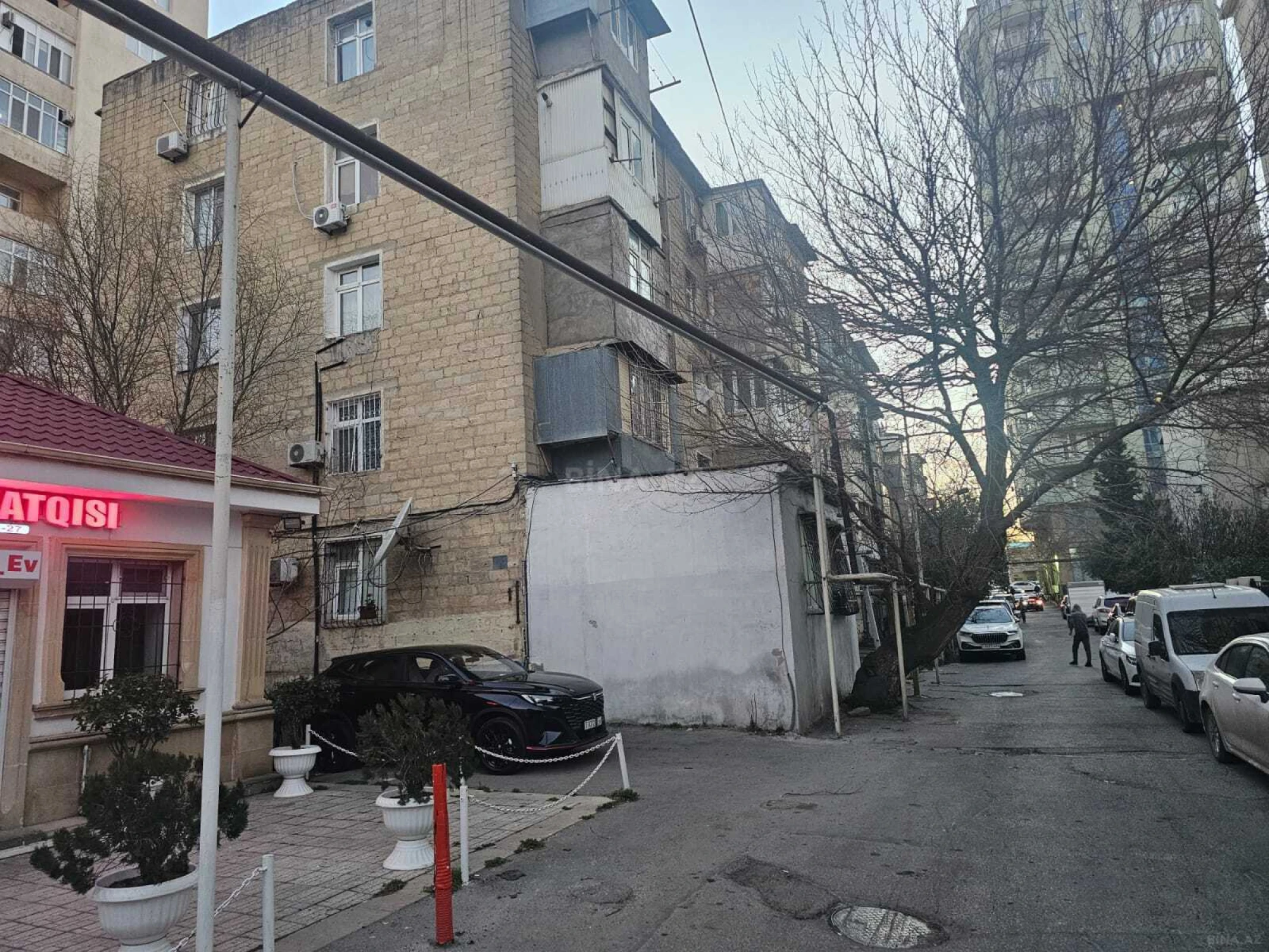 Satılır 2 otaqlı mənzil 60 m²