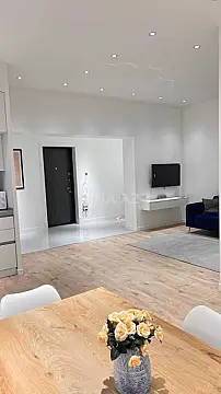 Satılır 2 otaqlı mənzil 68 m²