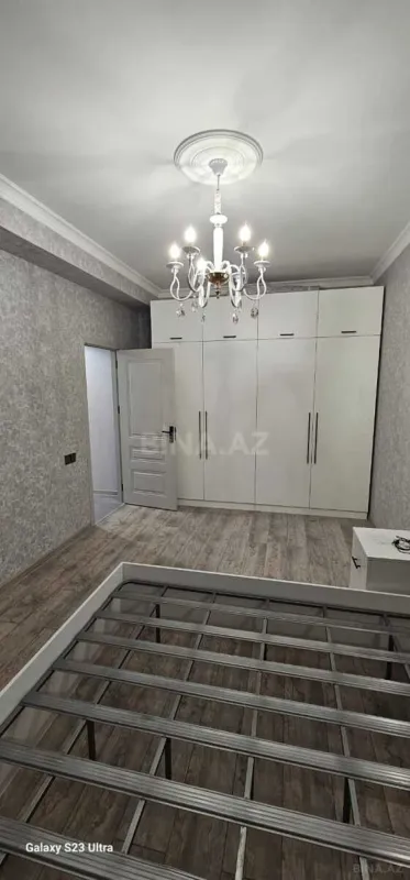Kirayə verilir 2 otaqlı mənzil 85 m²