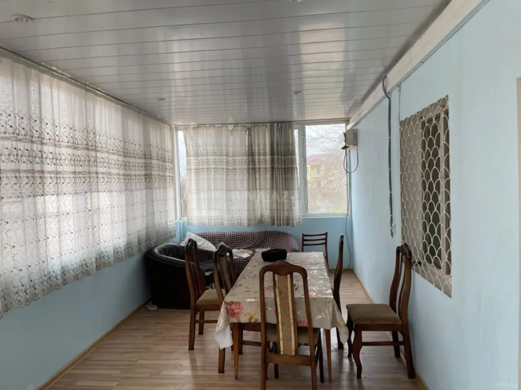 Satılır 5 otaqlı həyət evi 170 m²