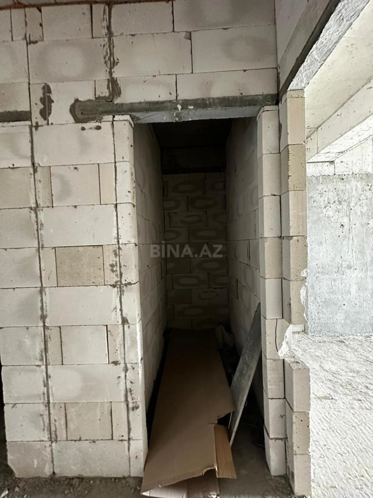 Satılır 2 otaqlı mənzil 90 m²