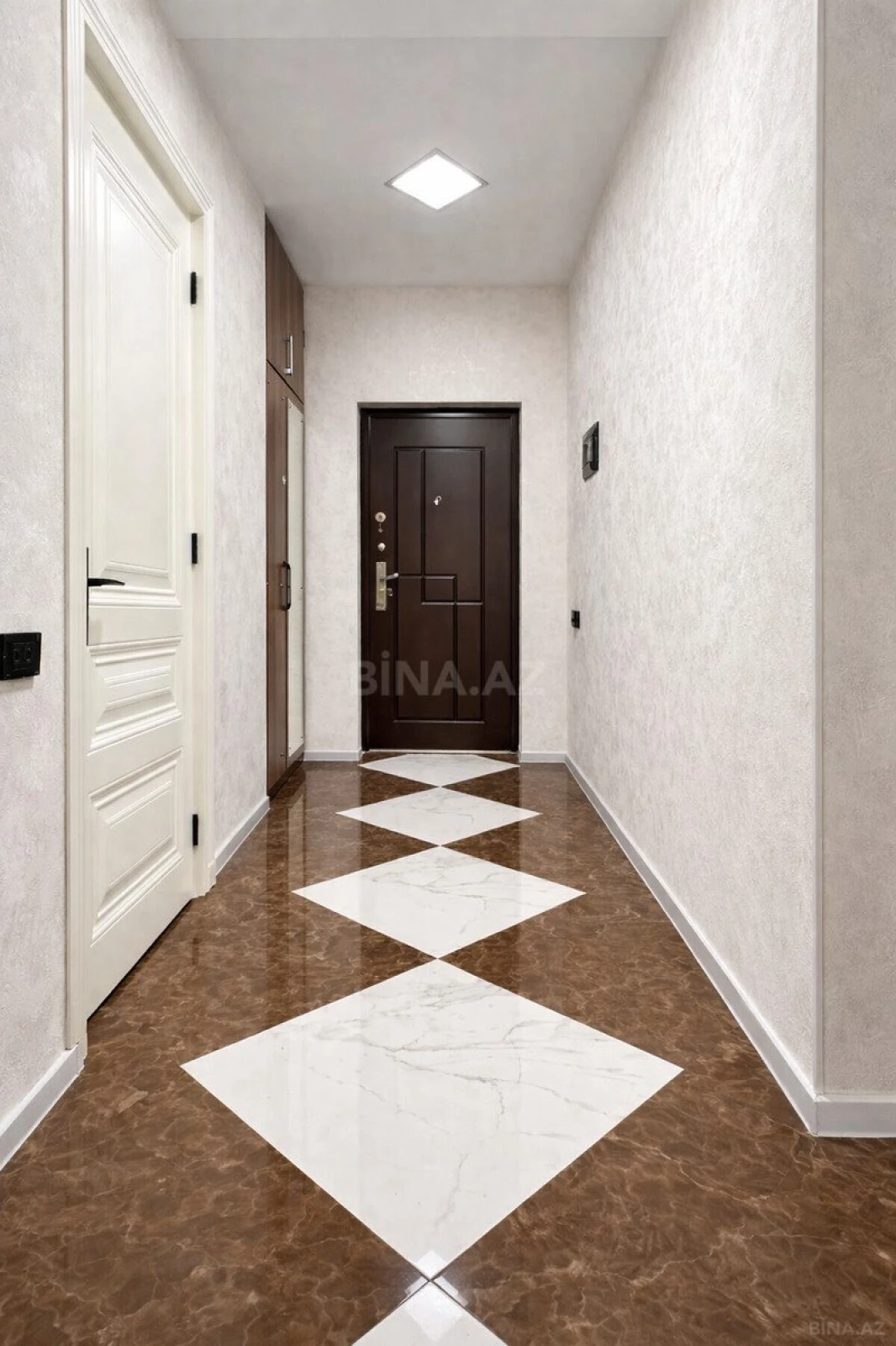 Satılır 2 otaqlı mənzil 47 m²