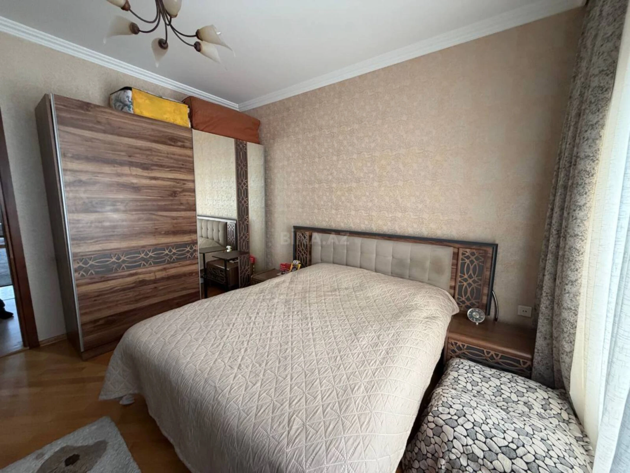 Satılır 2 otaqlı mənzil 70 m²