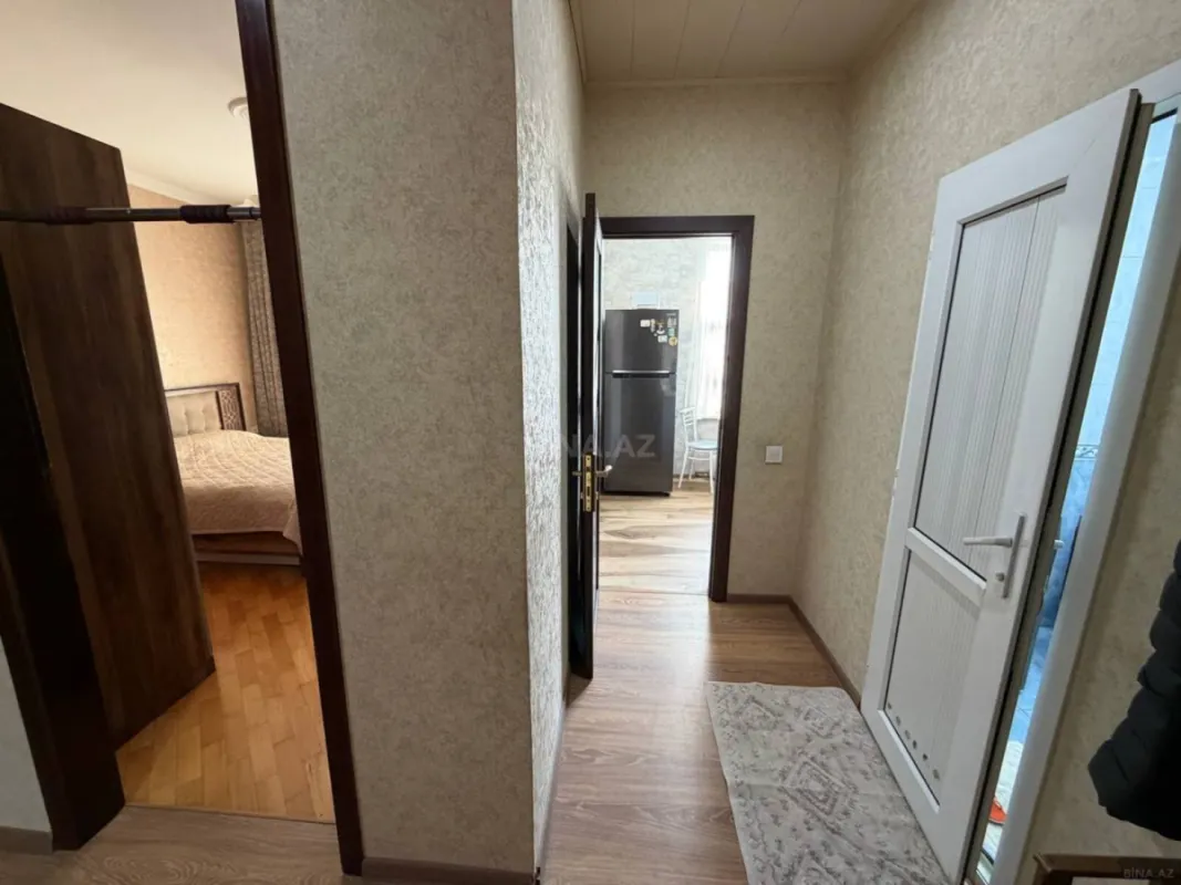 Satılır 2 otaqlı mənzil 70 m²