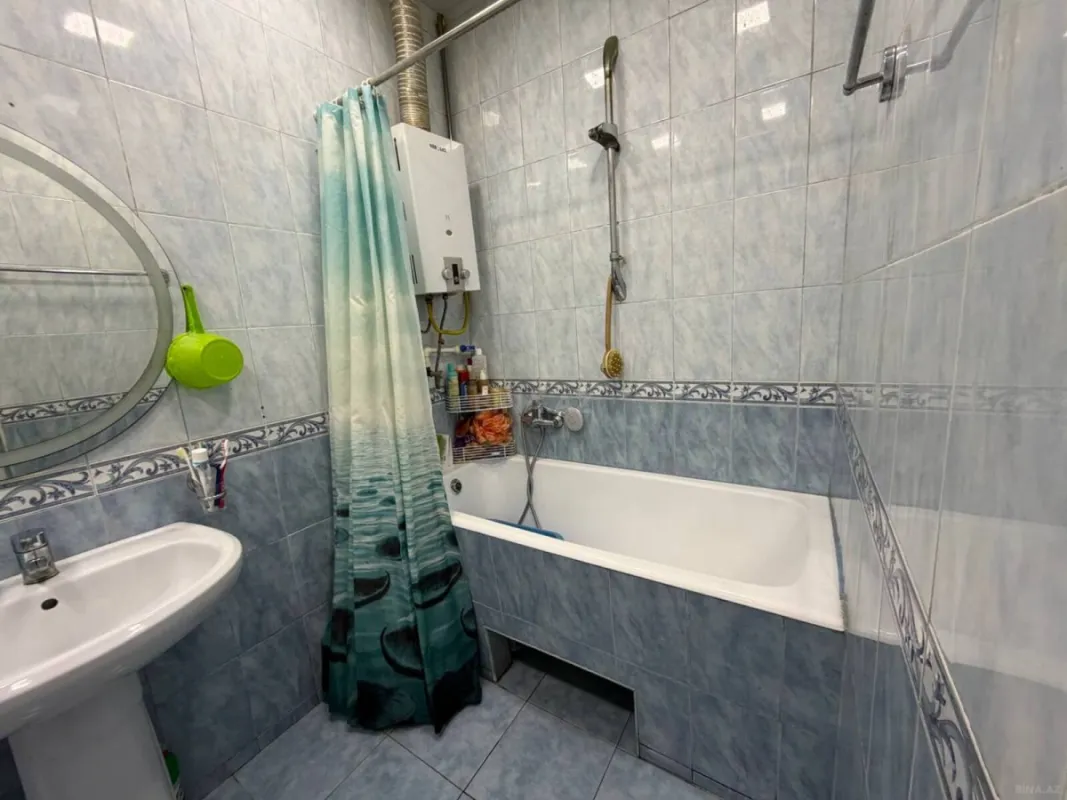 Satılır 2 otaqlı mənzil 70 m²