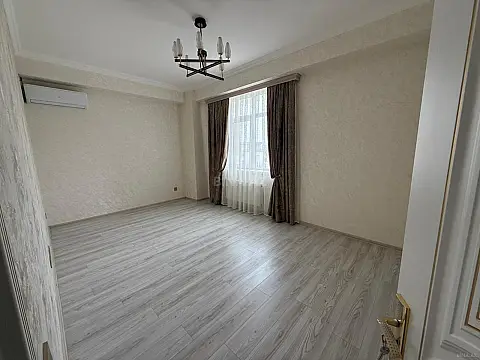 Satılır 3 otaqlı mənzil 80 m² — Bakı, İnşaatçılar 3 otaq 80.00 m²