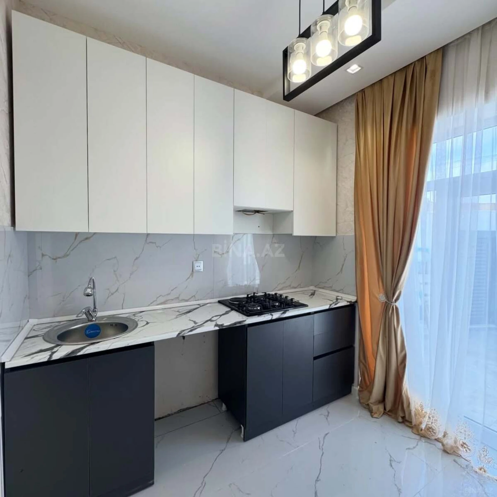 Satılır 4 otaqlı həyət evi 100 m²