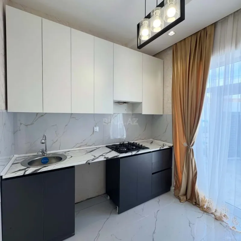 Satılır 4 otaqlı həyət evi 100 m²