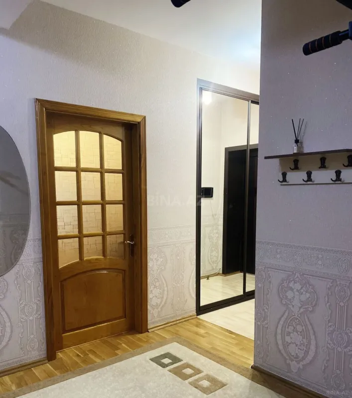 Satılır 3 otaqlı mənzil 102 m²