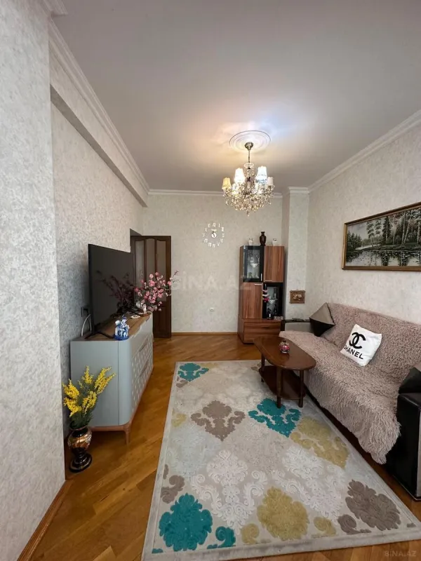 Satılır 2 otaqlı mənzil 62 m²
