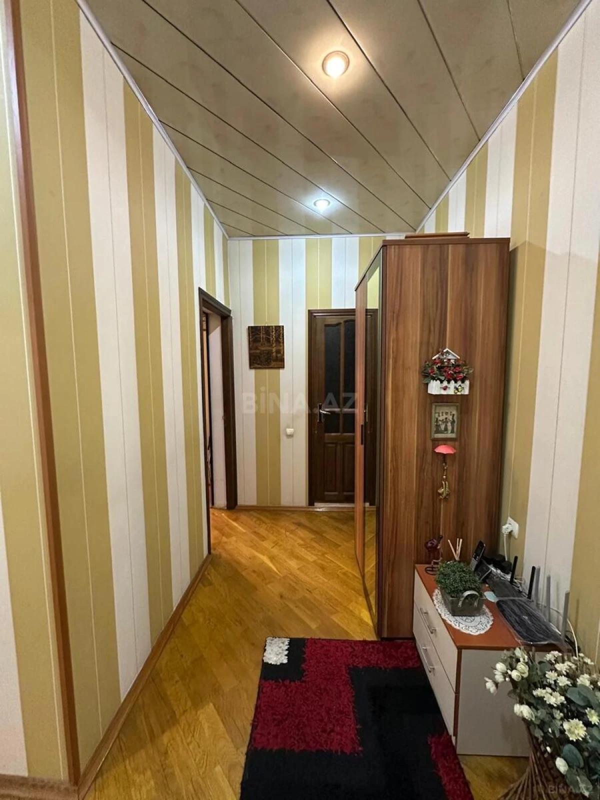 Satılır 2 otaqlı mənzil 62 m²