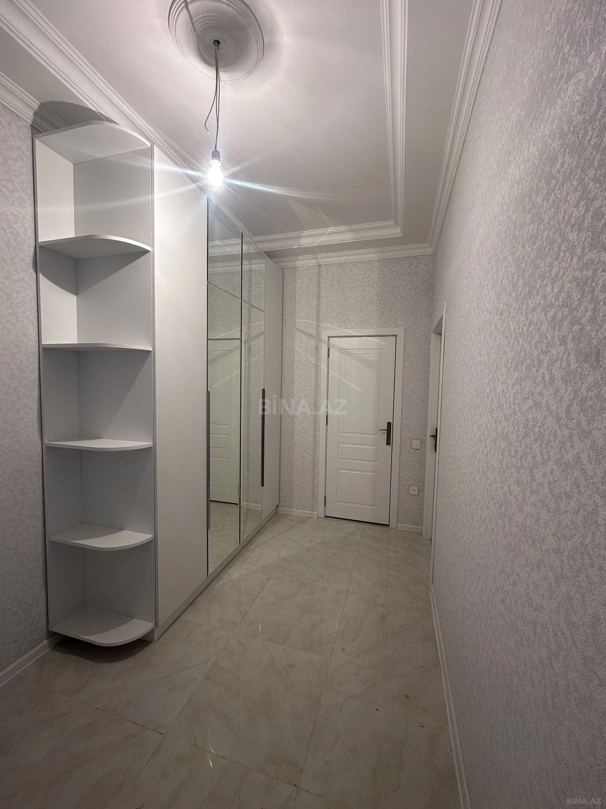 Kirayə verilir 2 otaqlı mənzil 65 m²