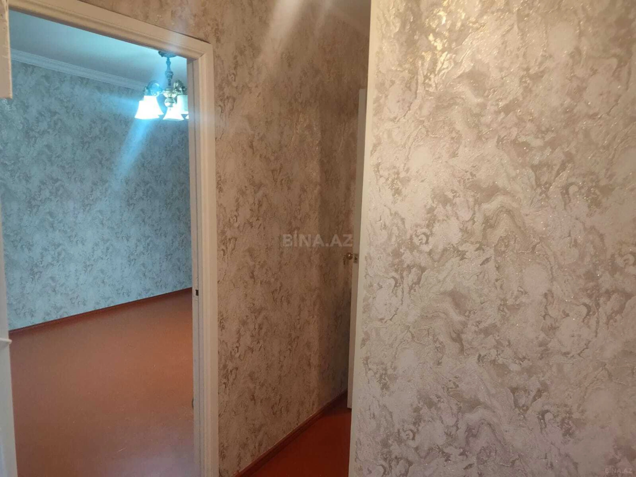 Satılır 2 otaqlı mənzil 44 m²