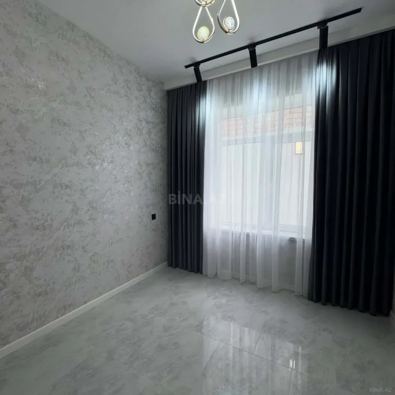 Satılır 4 otaqlı həyət evi 130 m²