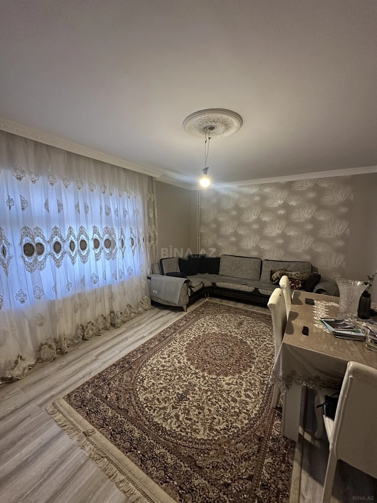 Satılır 2 otaqlı mənzil 58 m²