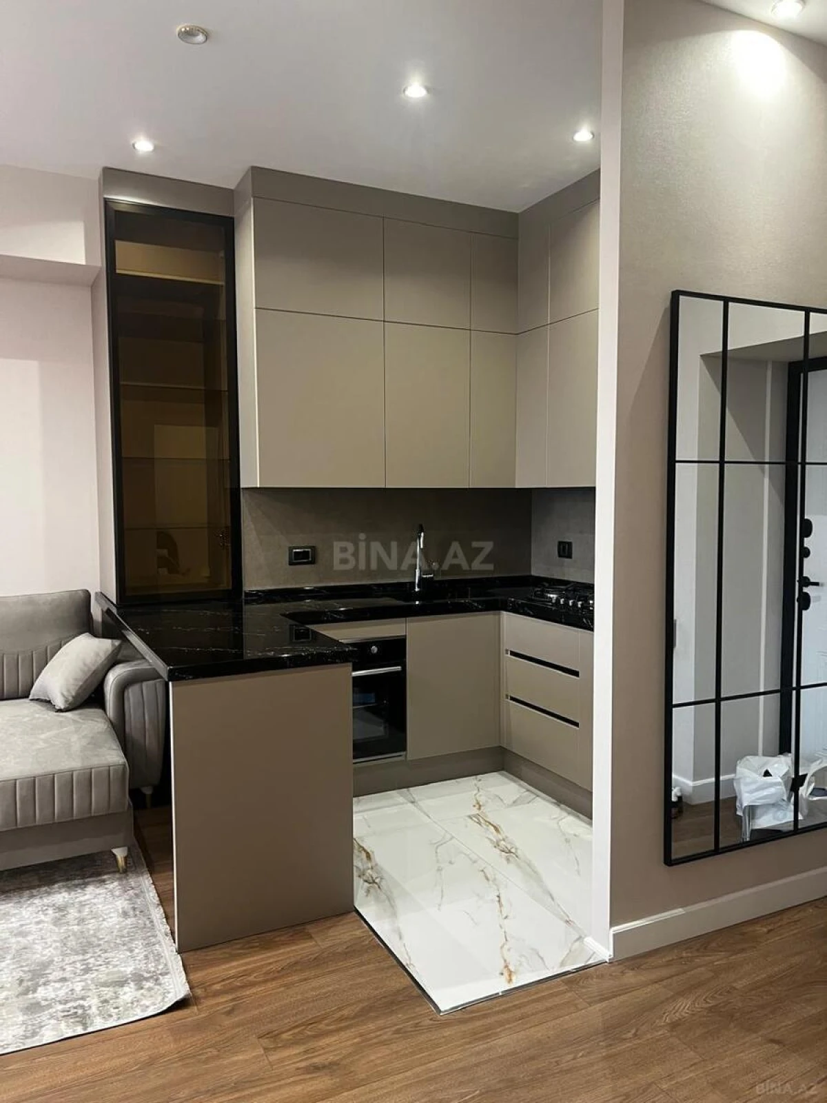 Satılır 2 otaqlı mənzil 63 m²