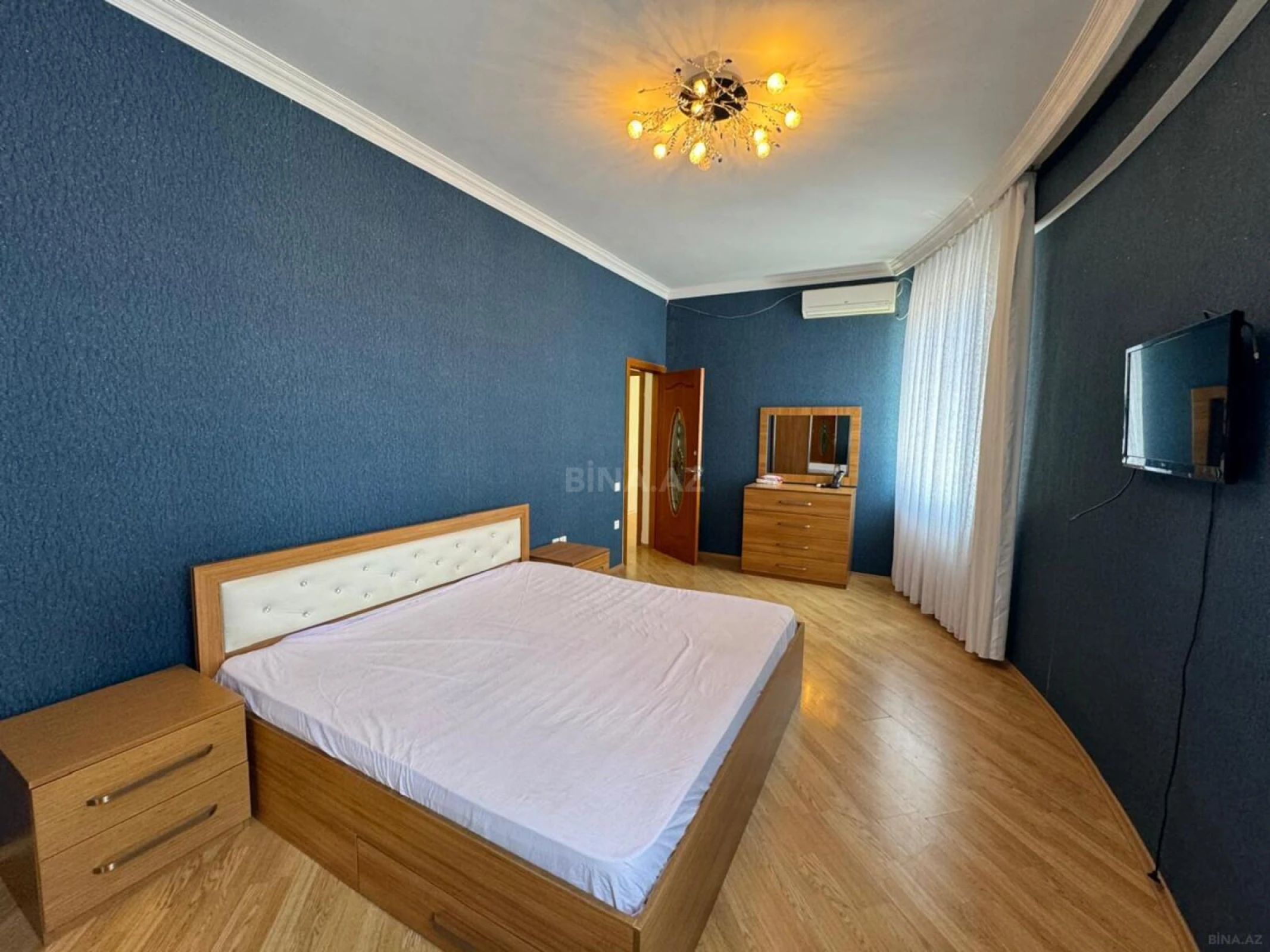 Kirayə verilir 3 otaqlı mənzil 120 m²