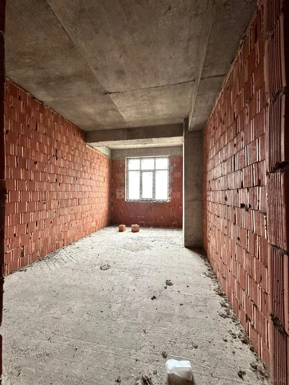 Satılır 2 otaqlı mənzil 68.5 m²