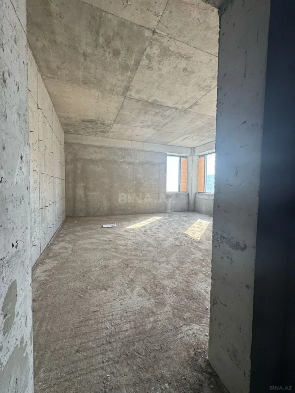 Satılır 3 otaqlı mənzil 118.7 m²
