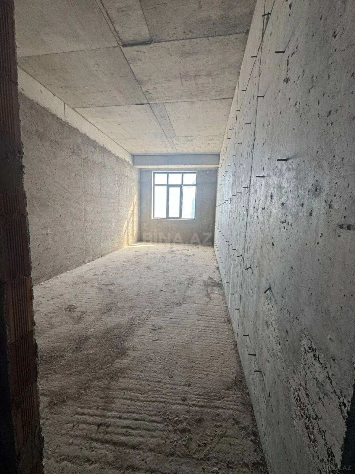 Satılır 3 otaqlı mənzil 118.7 m²