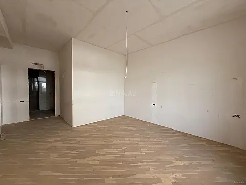 Satılır 3 otaqlı mənzil 130 m²