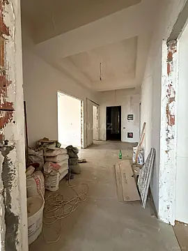 Satılır 3 otaqlı mənzil 130 m²