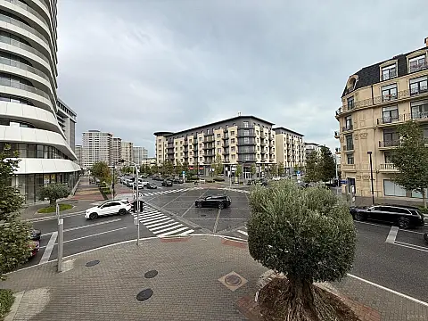 Satılır 3 otaqlı mənzil 130 m² — Bakı, Yeni Günəşli 3 otaq 130.00 m²