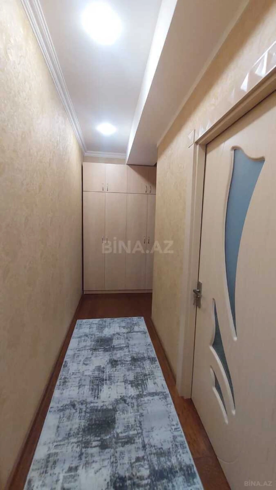 Satılır 2 otaqlı mənzil 62 m²
