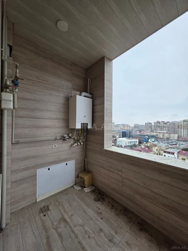 Satılır 4 otaqlı mənzil 175 m²