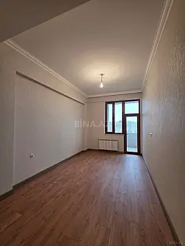 Satılır 4 otaqlı mənzil 175 m²
