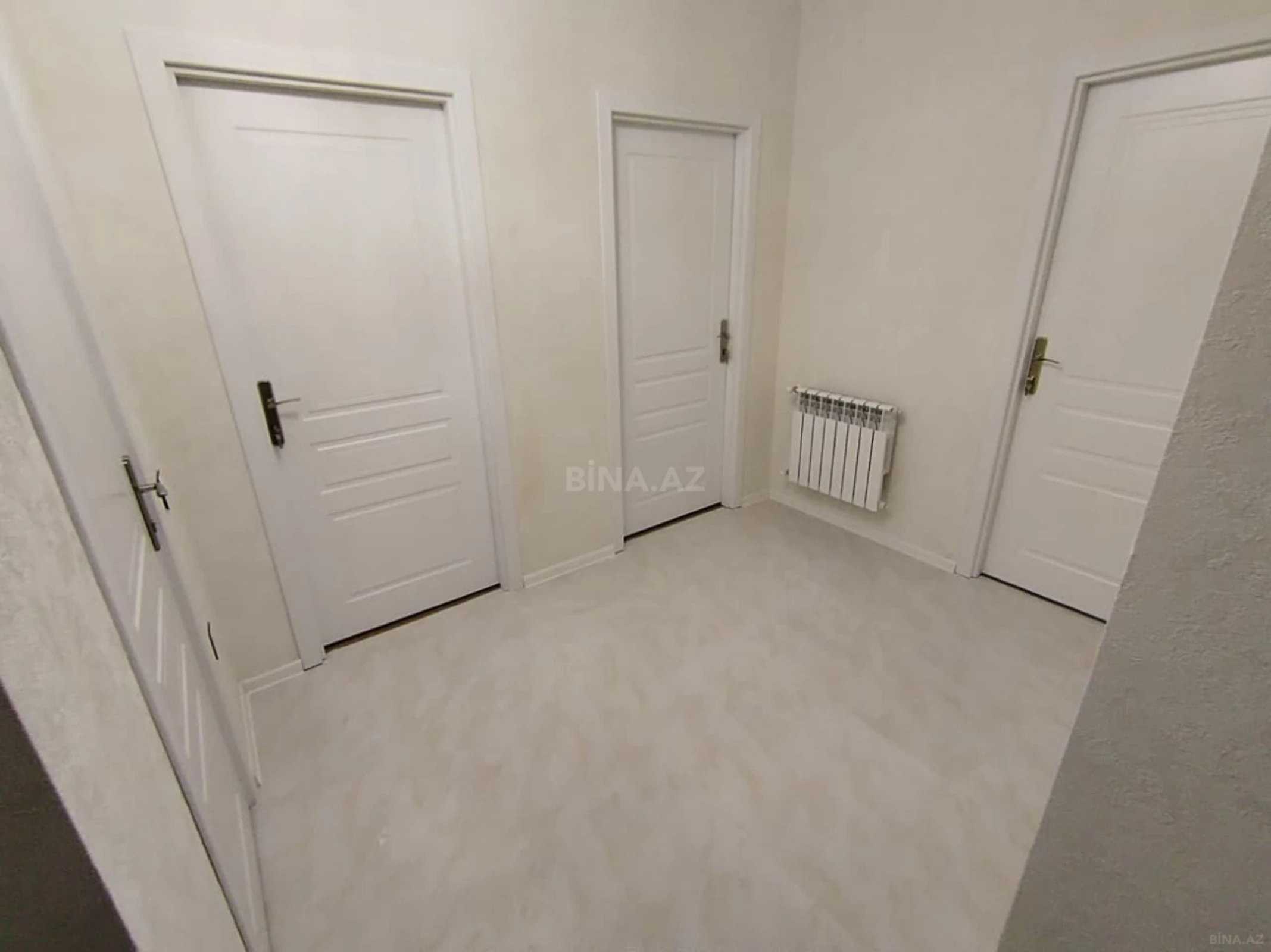 Kirayə verilir 2 otaqlı mənzil 81 m²