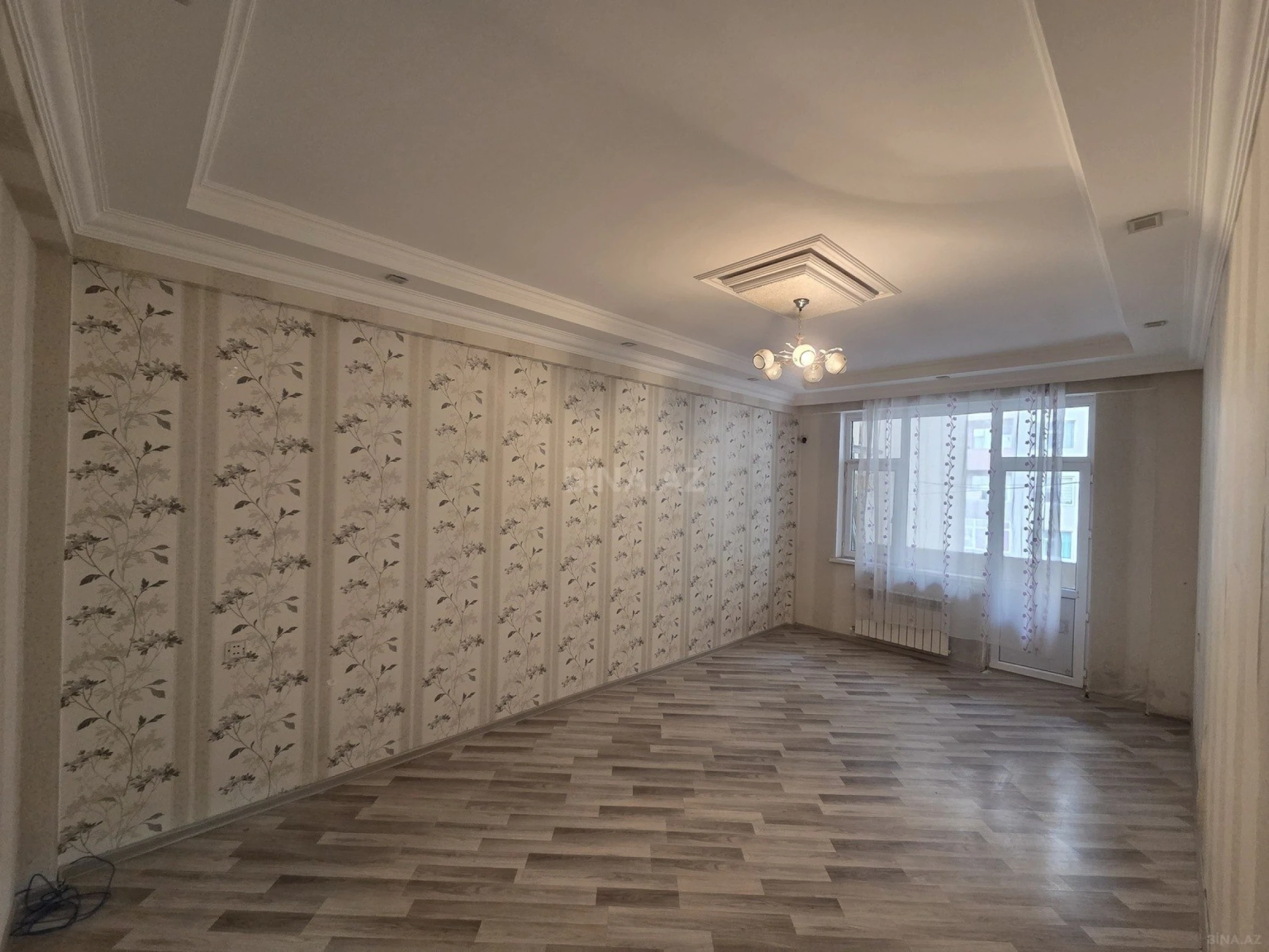 Satılır 2 otaqlı mənzil 89 m²