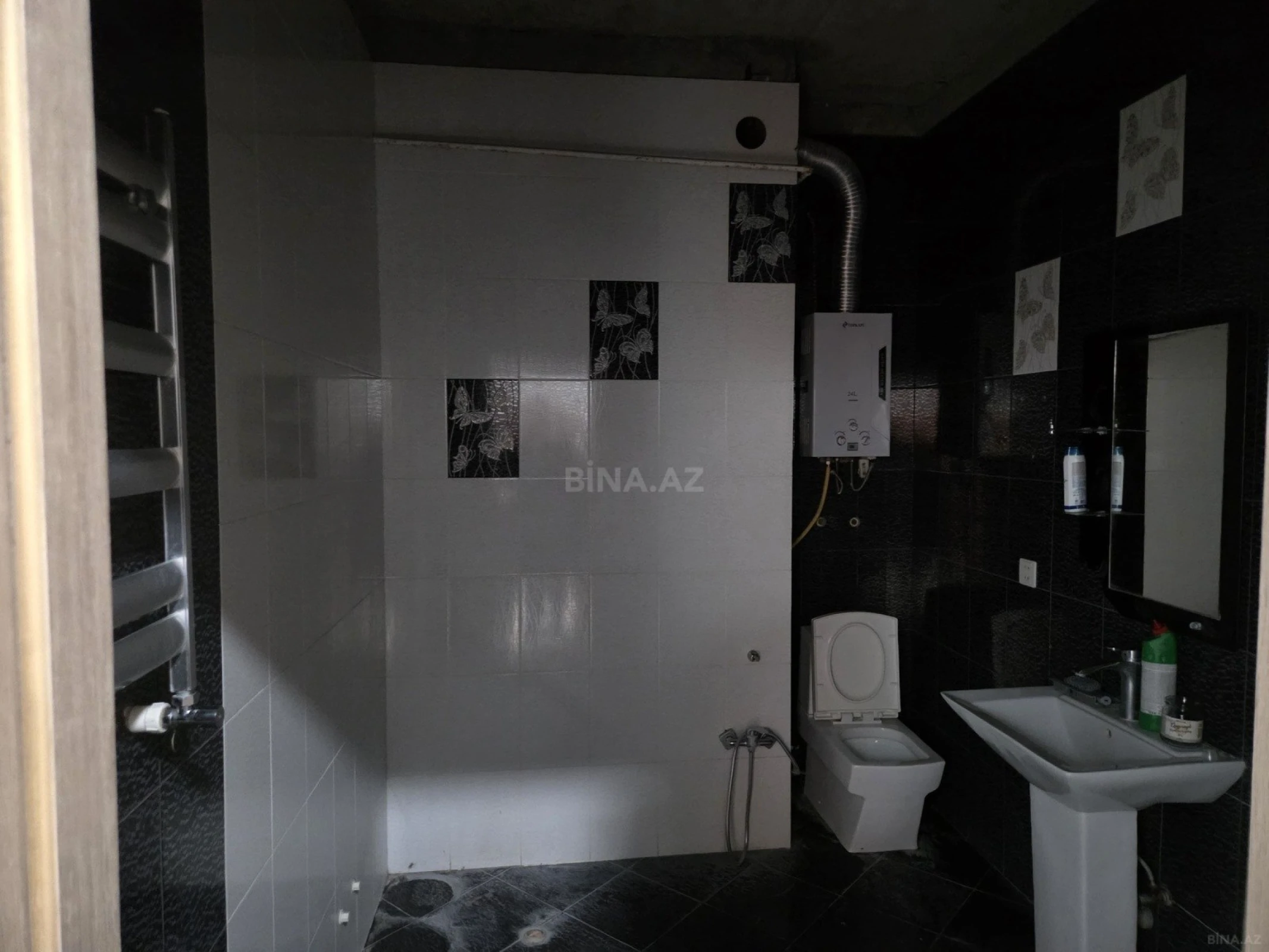 Satılır 2 otaqlı mənzil 89 m²