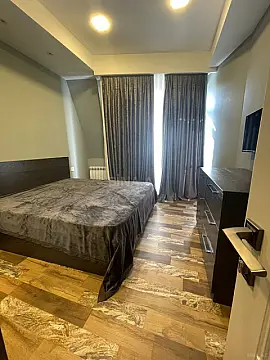 Kirayə verilir 2 otaqlı mənzil 96 m²