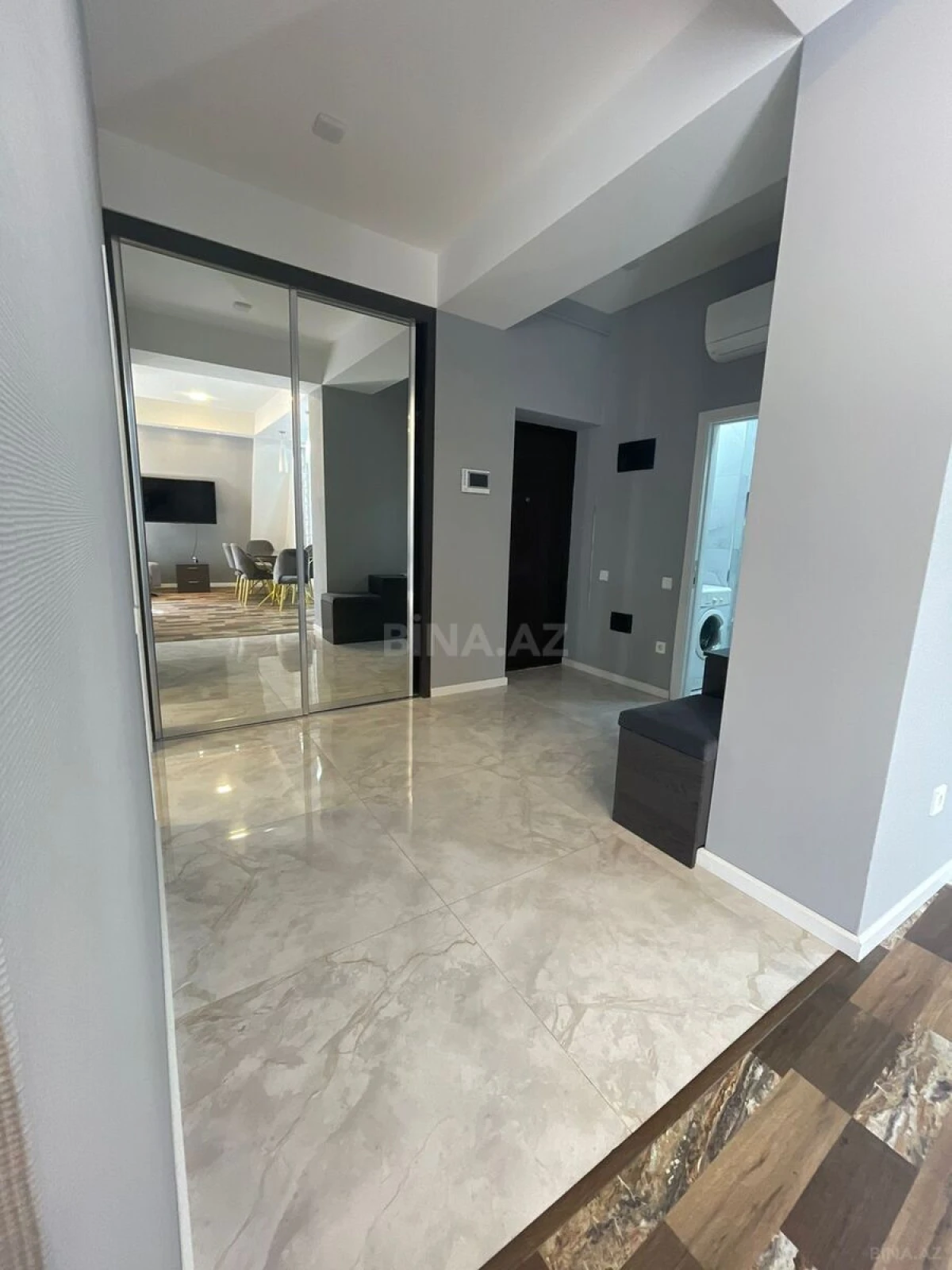Kirayə verilir 2 otaqlı mənzil 96 m²