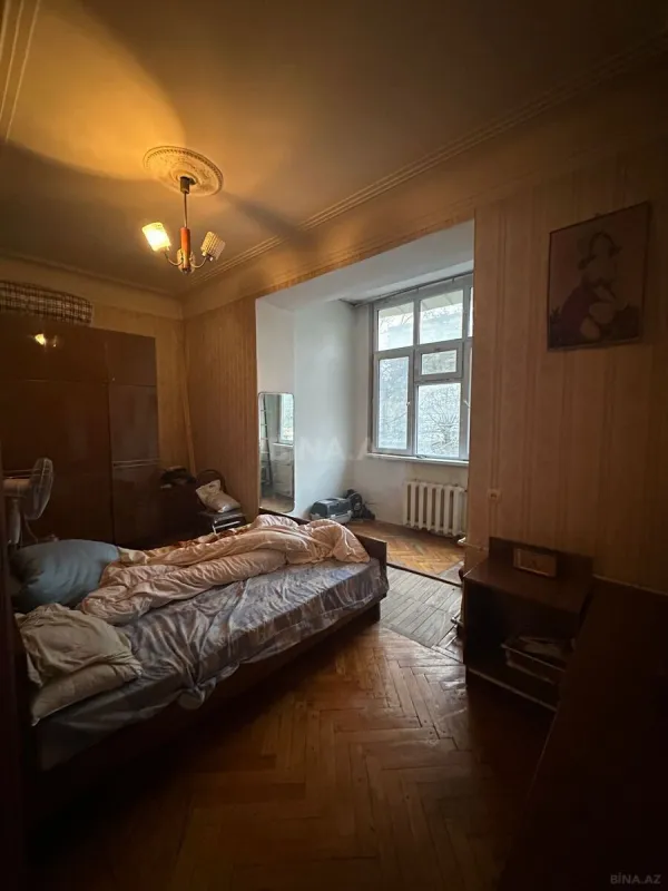 Satılır 2 otaqlı mənzil 67 m²