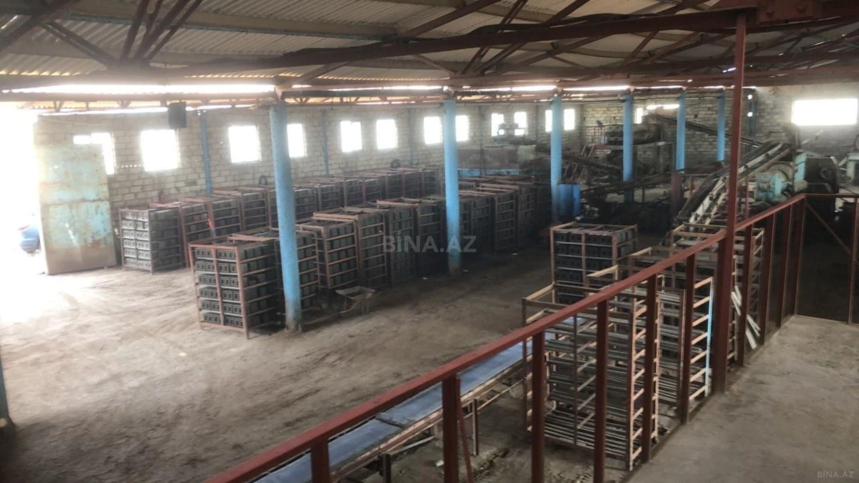 Satılır obyekt 3200 m²