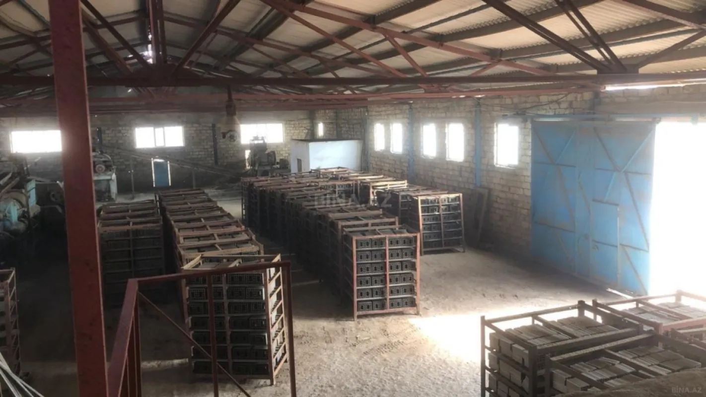 Satılır obyekt 3200 m²