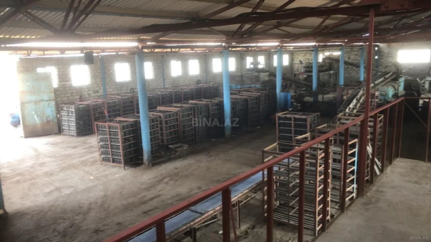 Satılır obyekt 3200 m²