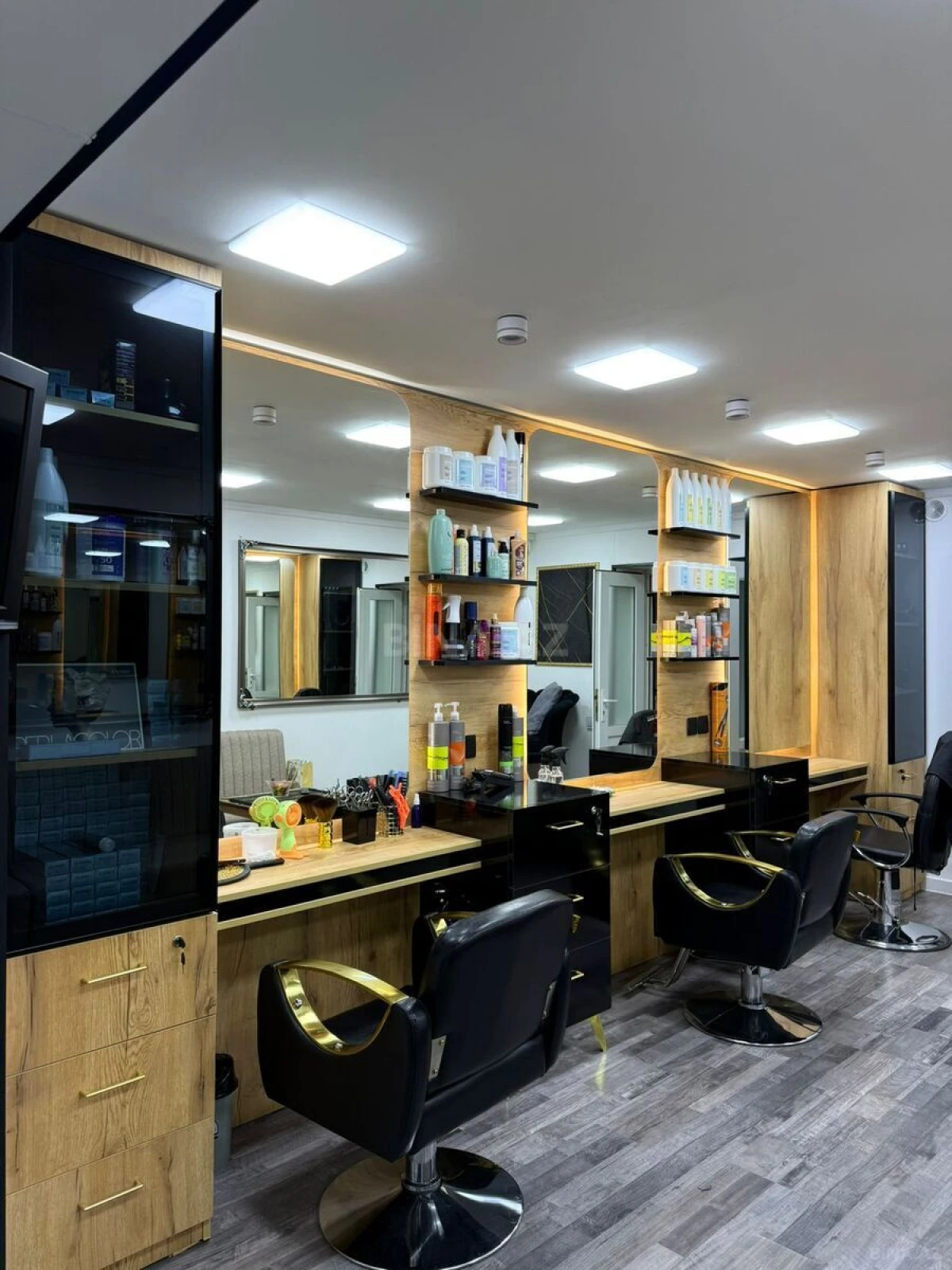 Kirayə verilir obyekt 70 m²