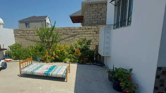 Satılır 3 otaqlı həyət evi 90 m²