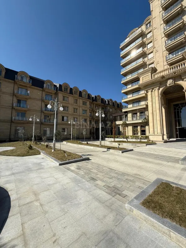 Satılır 3 otaqlı mənzil 115 m²