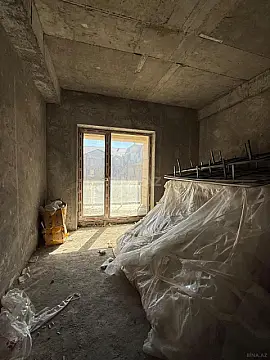 Satılır 3 otaqlı mənzil 115 m²