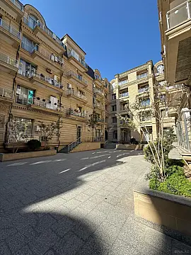 Satılır 3 otaqlı mənzil 115 m²