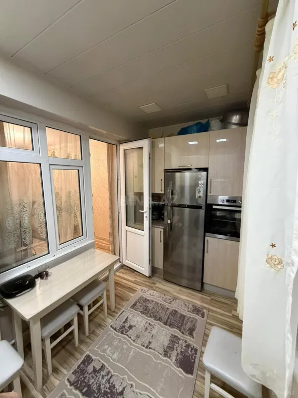 Satılır 3 otaqlı mənzil 60 m²