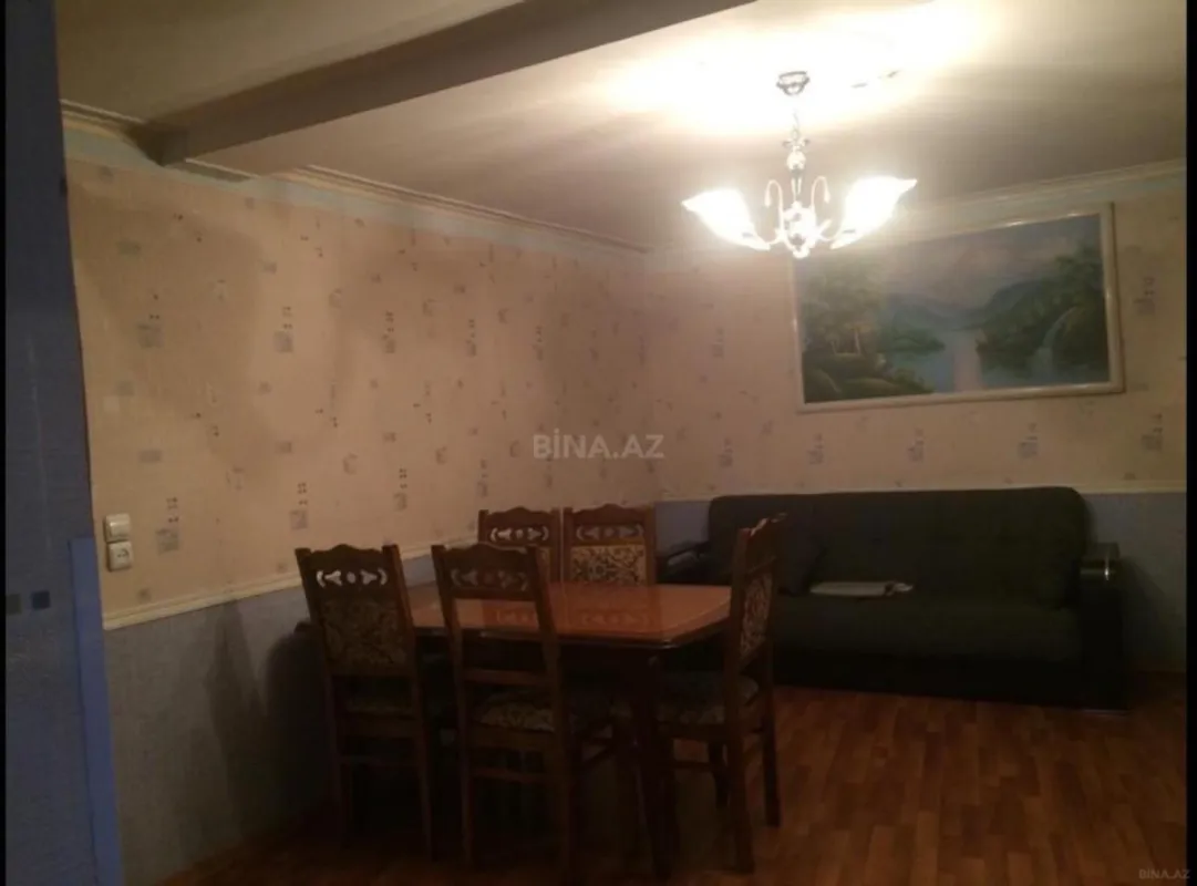 Kirayə verilir 6 otaqlı həyət evi 200 m²