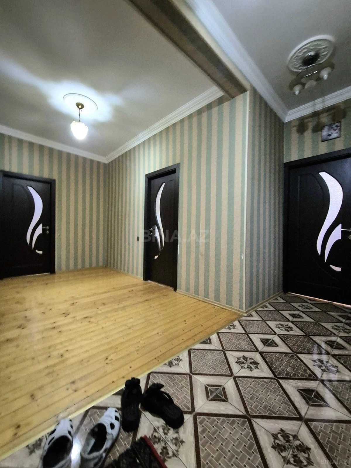 Kirayə verilir 2 otaqlı mənzil 100 m²