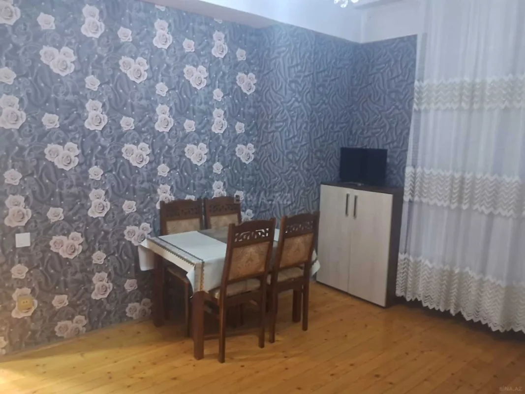 Kirayə verilir 2 otaqlı mənzil 42 m²