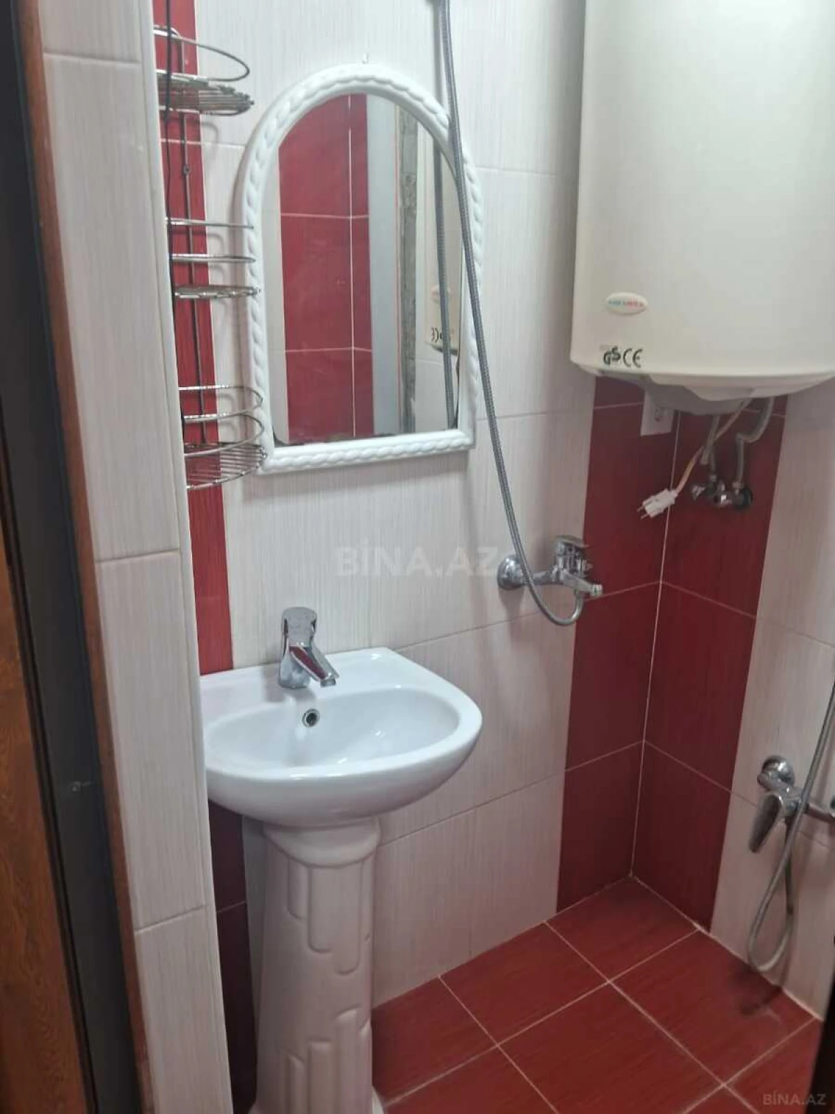 Kirayə verilir 2 otaqlı mənzil 42 m²