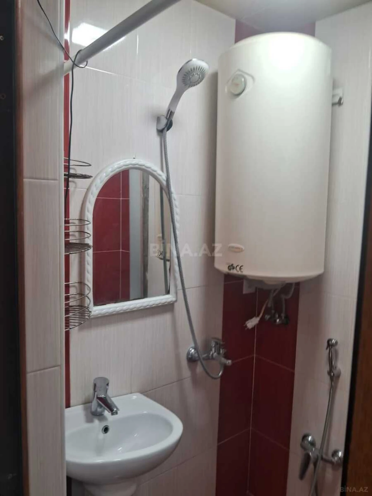 Kirayə verilir 2 otaqlı mənzil 42 m²